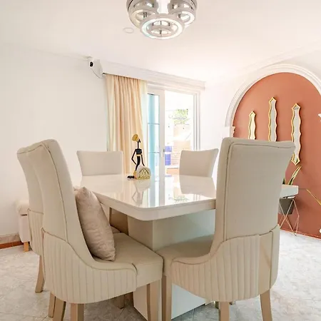 Luxury House Perfect Location
